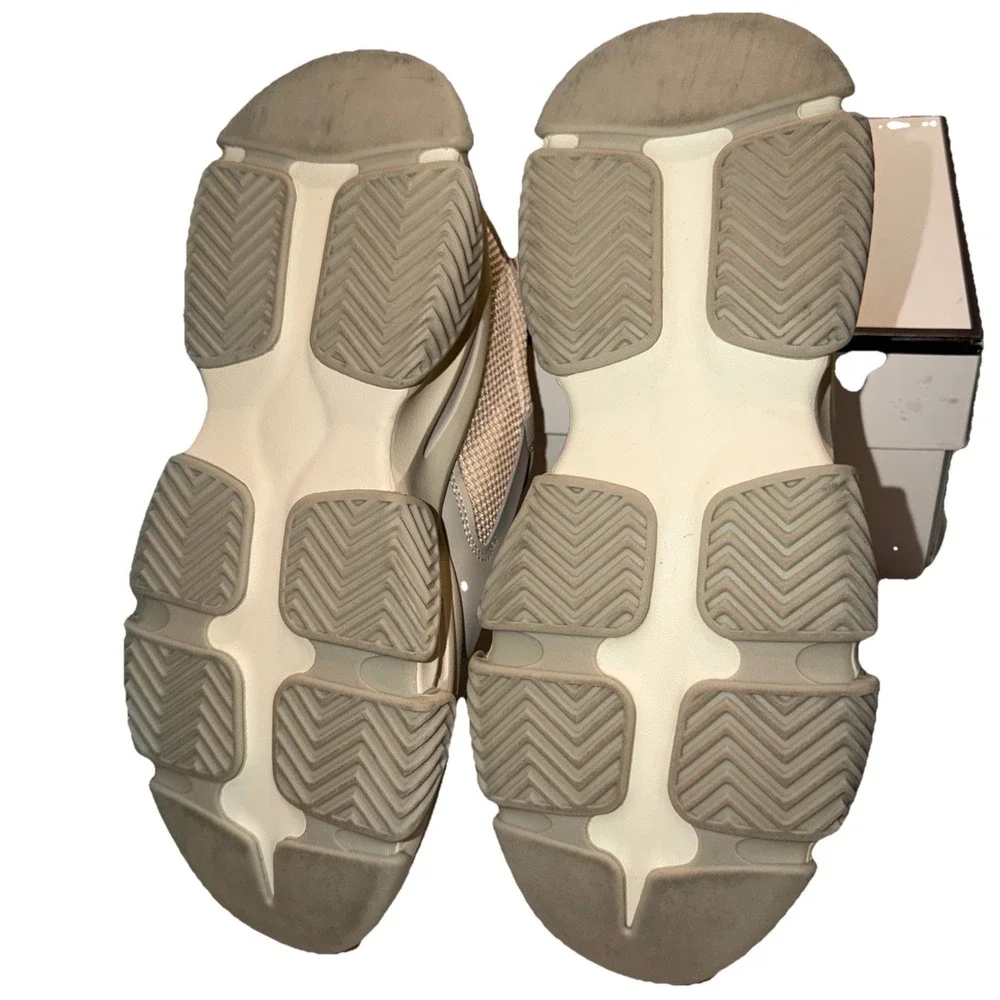 NEW Steve Madden 11 M Women's Possession‎ Sneaker Taupe/Suede IN BOX